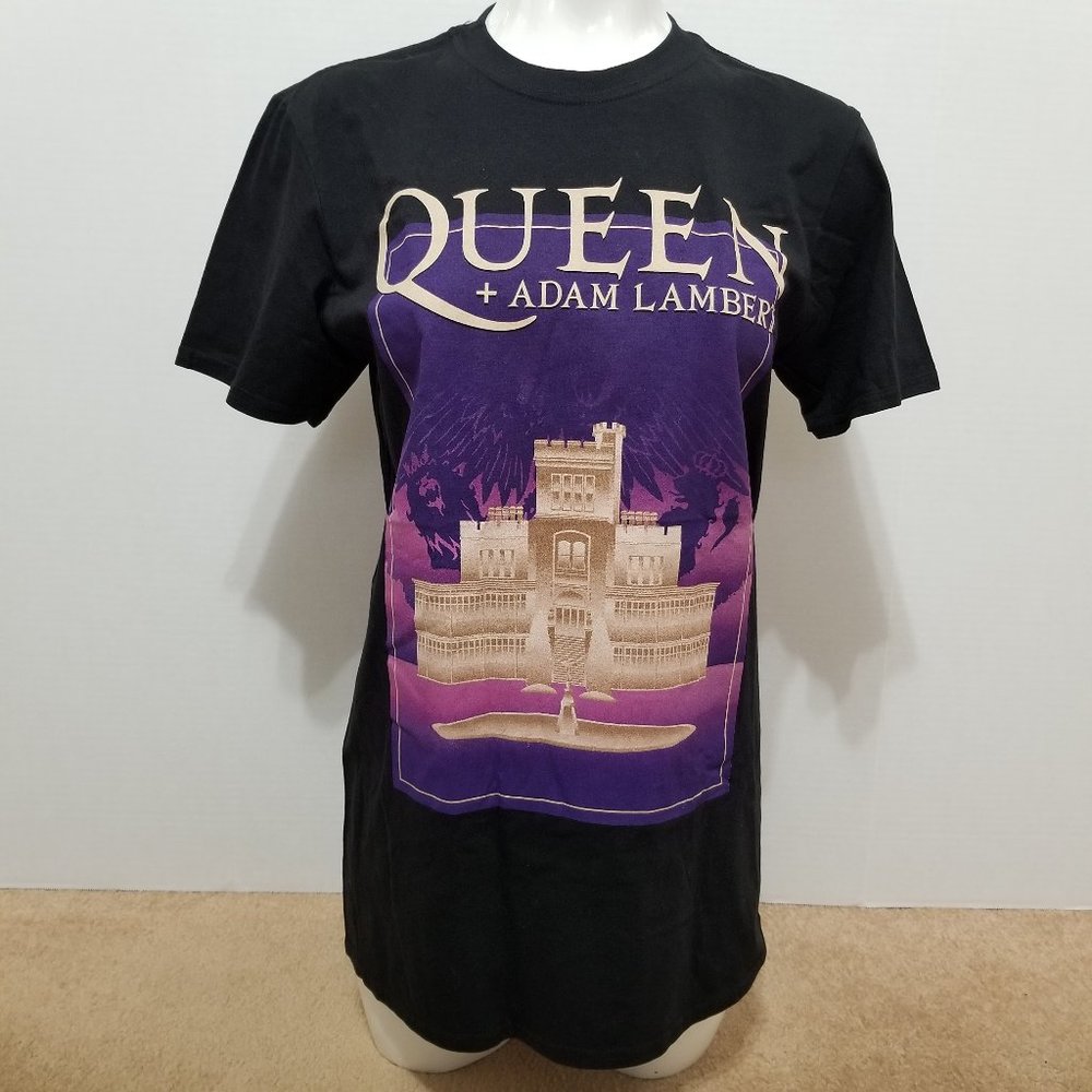 Queen + Adam Lambert shirt Medium Rhapsody Tour Dunedin New Zealand band merch